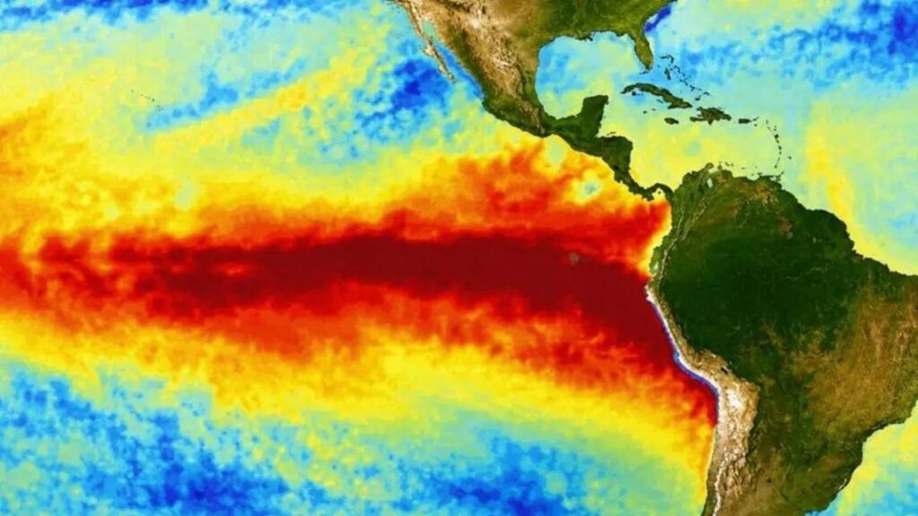 El fenómeno de El Niño transforma el color del Pacífico