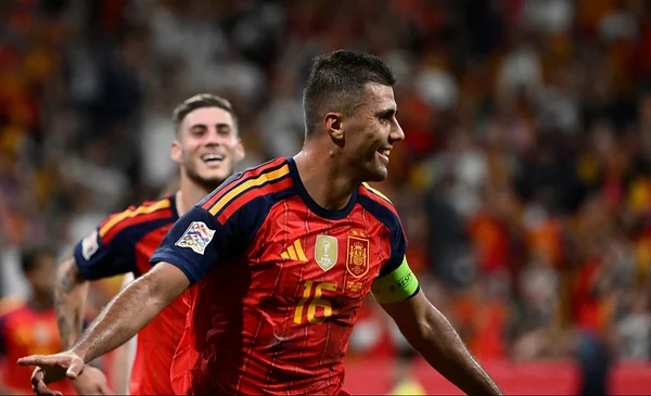 España mantiene su liderazgo en la Liga de Naciones tras vencer a República Checa