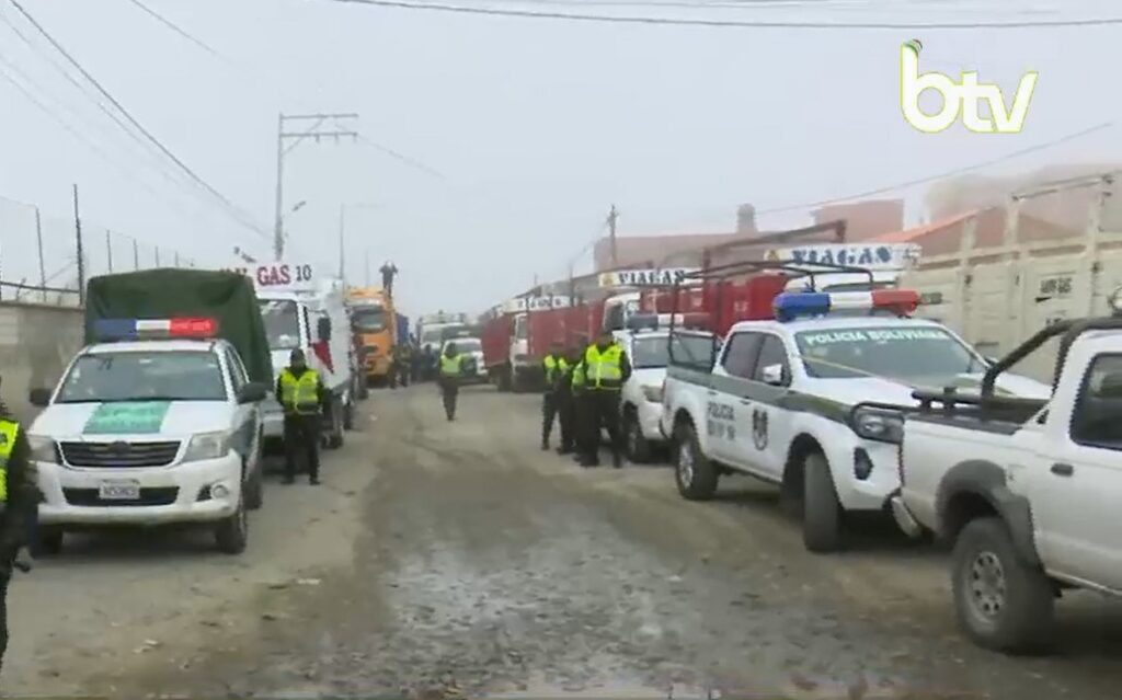 Distribución de garrafas de GLP en La Paz y El Alto con apoyo policial