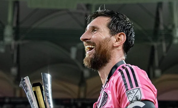 Lionel Messi expande su imperio futbolístico con un nuevo club en España