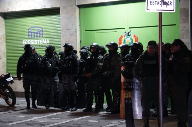 Intensa vigilancia policial en la Fiscalía de La Paz tras la detención del Fiscal General