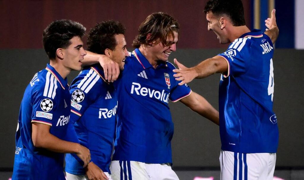 Nico Paz brilla en la victoria aplastante del Como ante el United