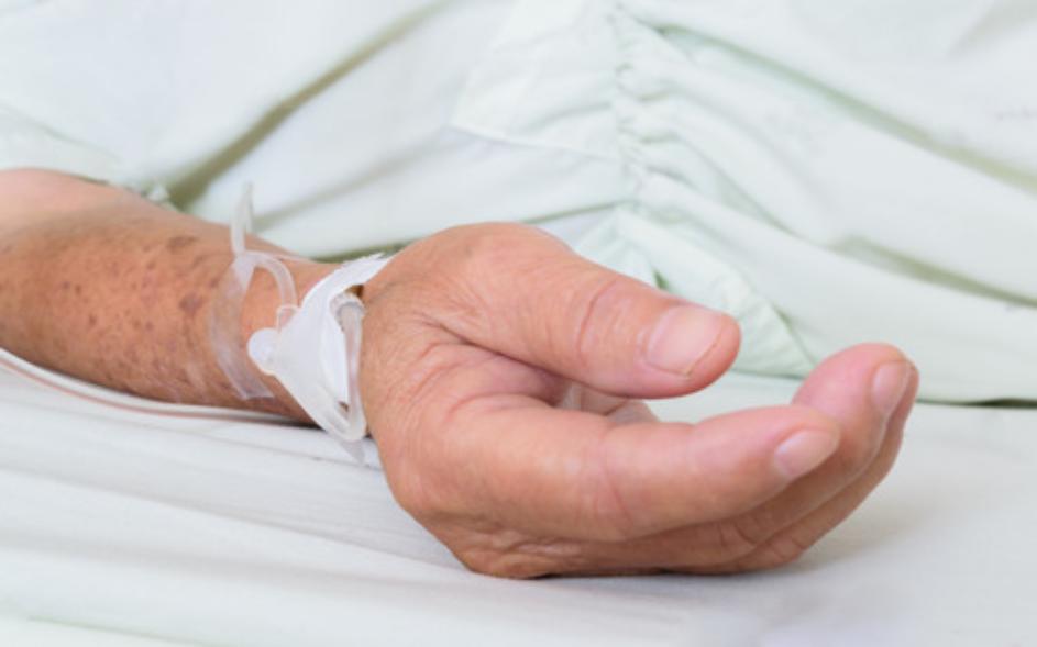 Fallece hombre tras grave golpiza en La Paz