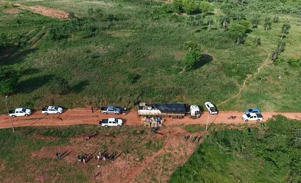 Asalto comando en Paraguay: roban carga de camión en San Pedro