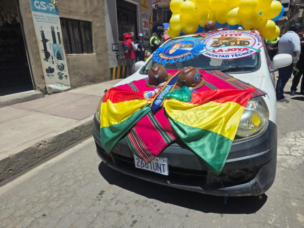 Policía de Oruro detiene intento de ingreso de bebidas alcohólicas en la Entrada Universitaria