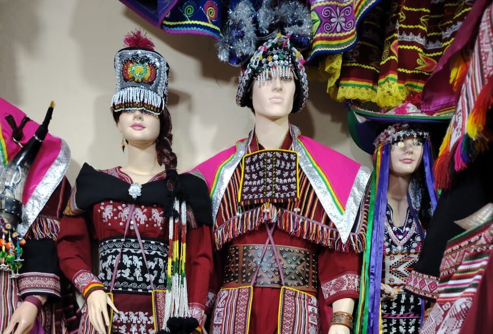Se establece el 21 de abril como Día Nacional del Bordador Folklórico